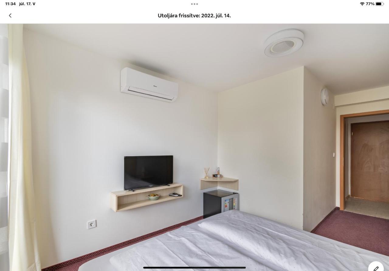 Sinus Premium Aparthotel Сиофок Екстериор снимка