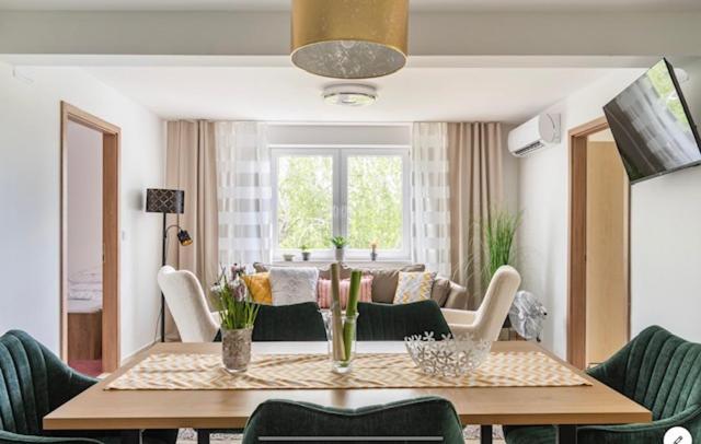 Sinus Premium Aparthotel Сиофок Екстериор снимка